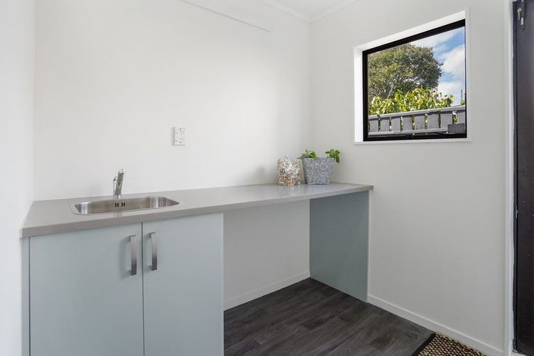 Photo of property in 2/160 Shirley Road, Papatoetoe, Auckland, 2025