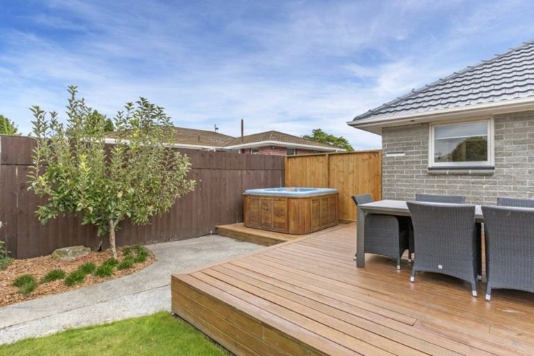 Photo of property in 39 Denise Crescent, Hornby, Christchurch, 8042