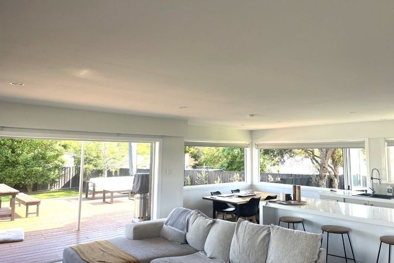 Photo of property in 8 Eskdale Road, Birkdale, Auckland, 0626