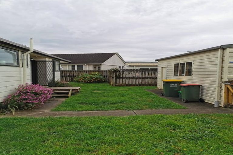 Photo of property in 9a Dowding Street, Melville, Hamilton, 3206