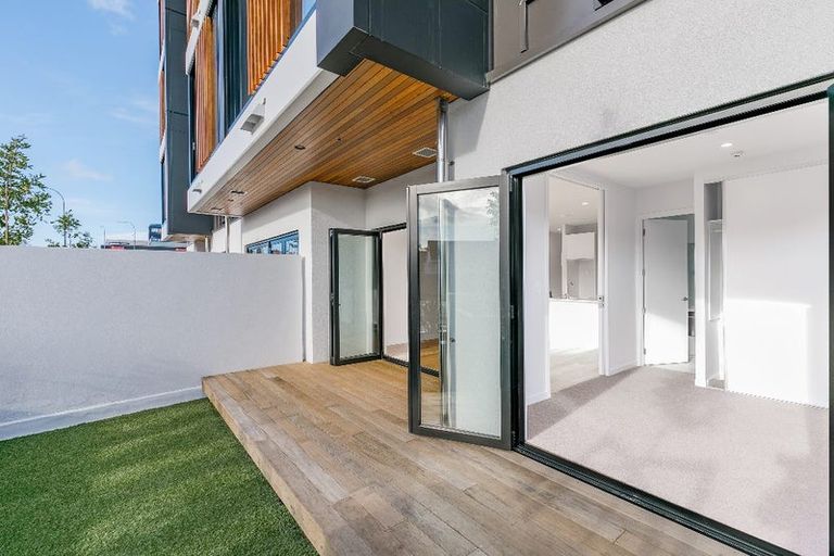 Photo of property in Frank Sargeson Apts, 1/74g Anzac Street, Takapuna, Auckland, 0622