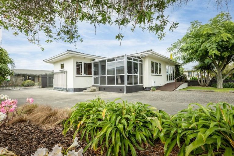Photo of property in 224 Kennedy Road, Onekawa, Napier, 4110