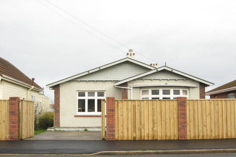 Photo of property in 199 Macandrew Road, South Dunedin, Dunedin, 9012
