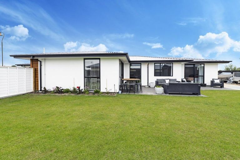 Photo of property in 18 Cassini Place, Leeston, 7632