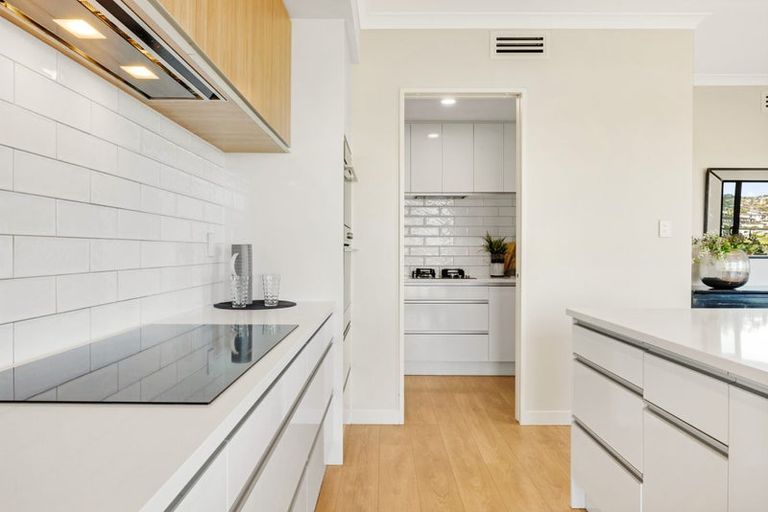 Photo of property in 22 Cassidy Drive, Orewa, 0931