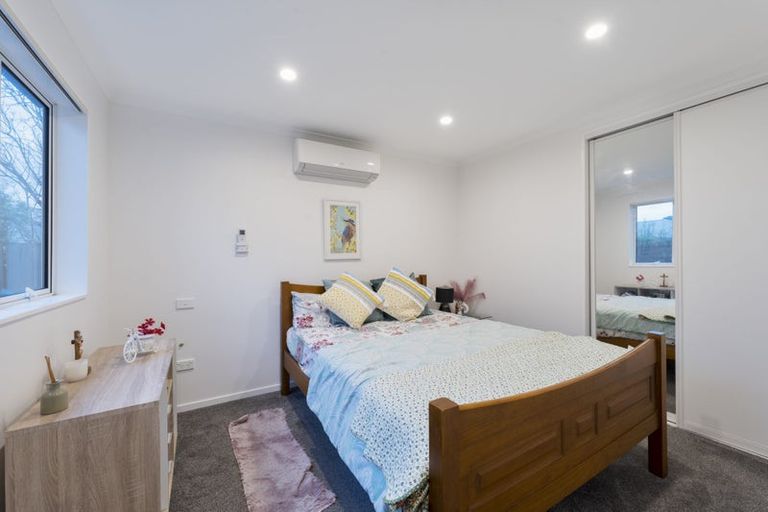 Photo of property in 96b Sturges Road, Henderson, Auckland, 0612