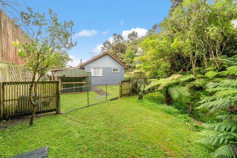 Photo of property in 2/19 James Grove, Stokes Valley, Lower Hutt, 5019