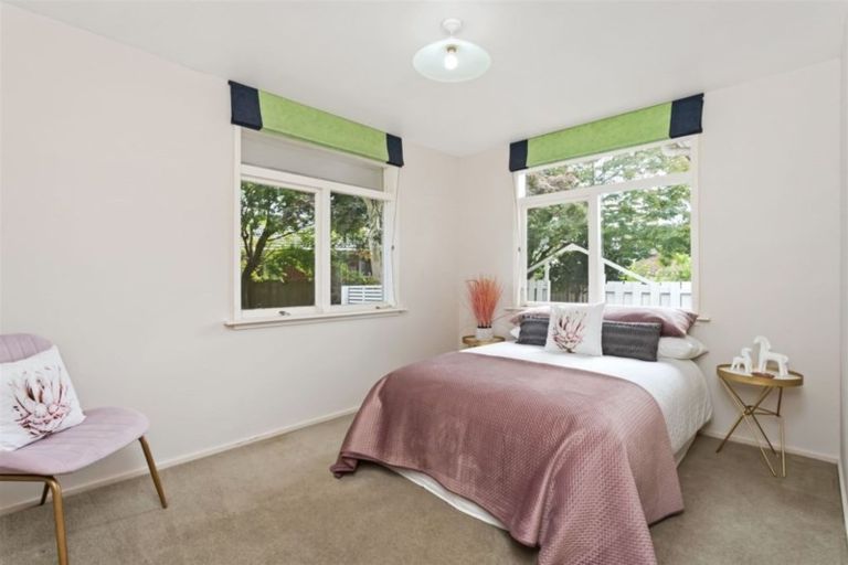 Photo of property in 11 Kingsgate Place, Burnside, Christchurch, 8053