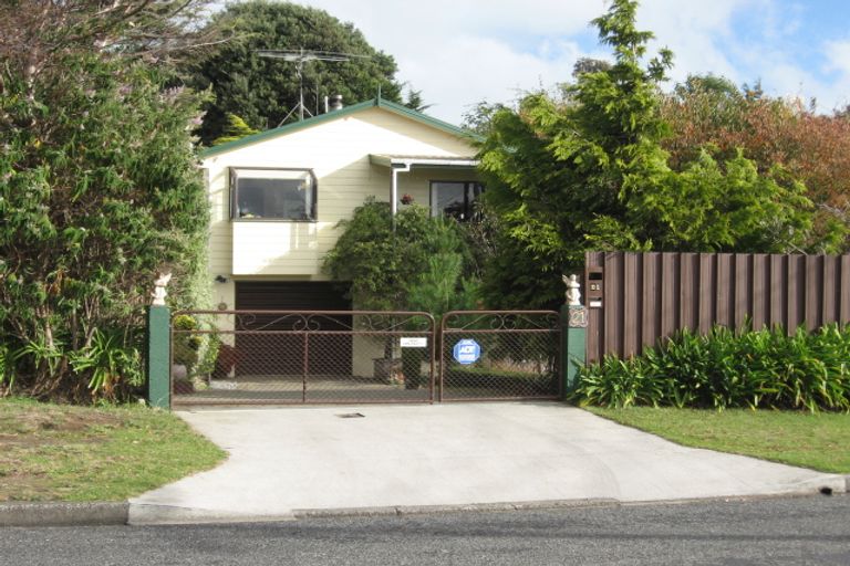 Photo of property in 21 Kaka Road, Raumati Beach, Paraparaumu, 5032