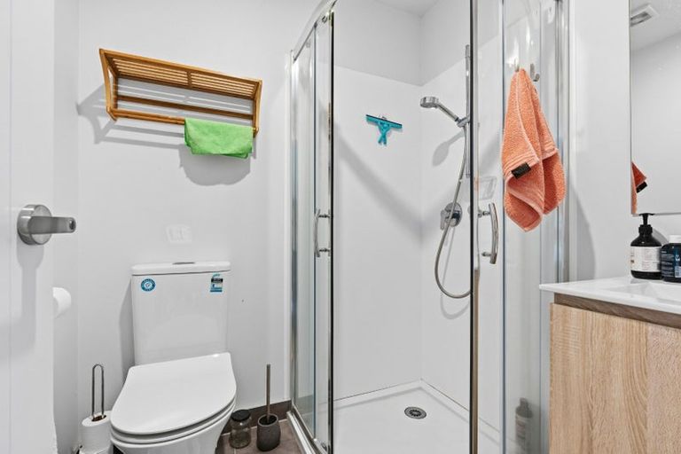 Photo of property in 6/2 Abbotleigh Avenue, Te Atatu Peninsula, Auckland, 0610