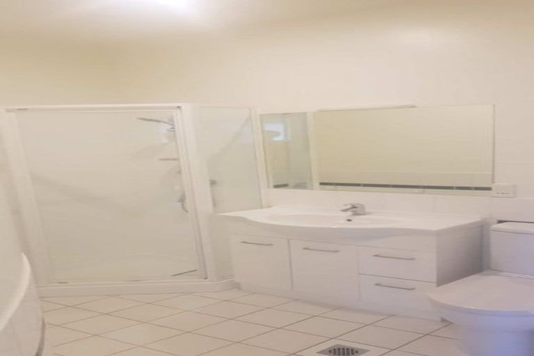 Photo of property in Mokoia Ridge, 1e/68 Mokoia Road, Birkenhead, Auckland, 0626