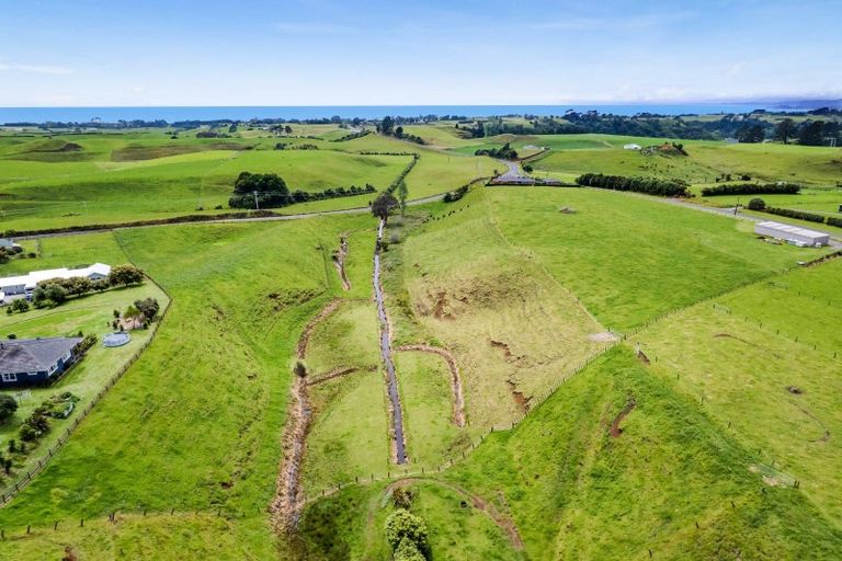 Photo of property in 182 Ohanga Road, Onaero, Urenui, 4383