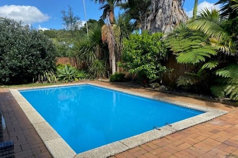 Photo of property in 28 Carr Street, Te Kamo, Whangarei, 0112