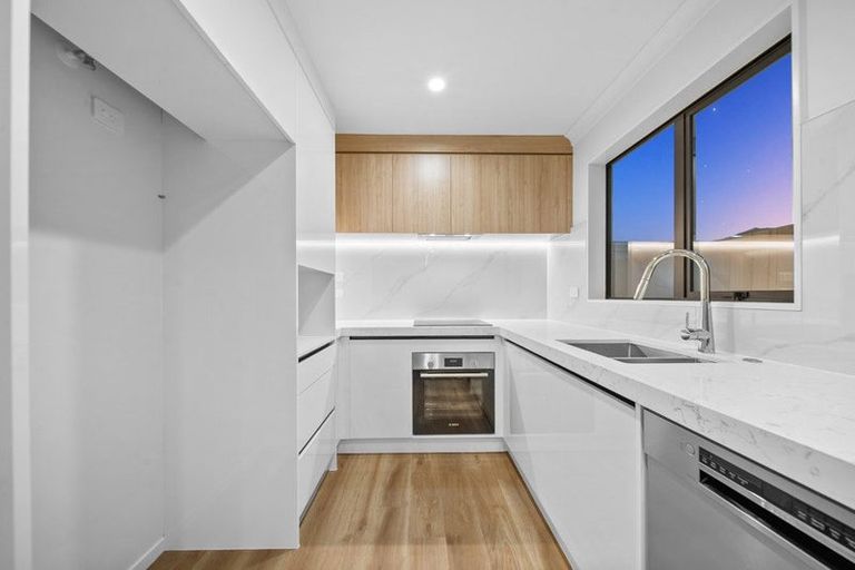 Photo of property in 29a Hywell Place, Manurewa, Auckland, 2102