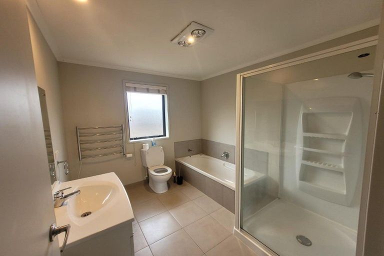Photo of property in 40 Magnolia Drive, Westown, New Plymouth, 4310