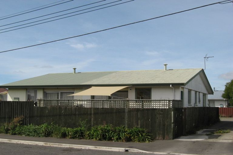 Photo of property in 2/80 Osborne Street, Waltham, Christchurch, 8011