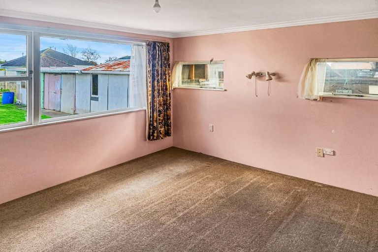 Photo of property in 11 Carlisle Street, Levin, 5510