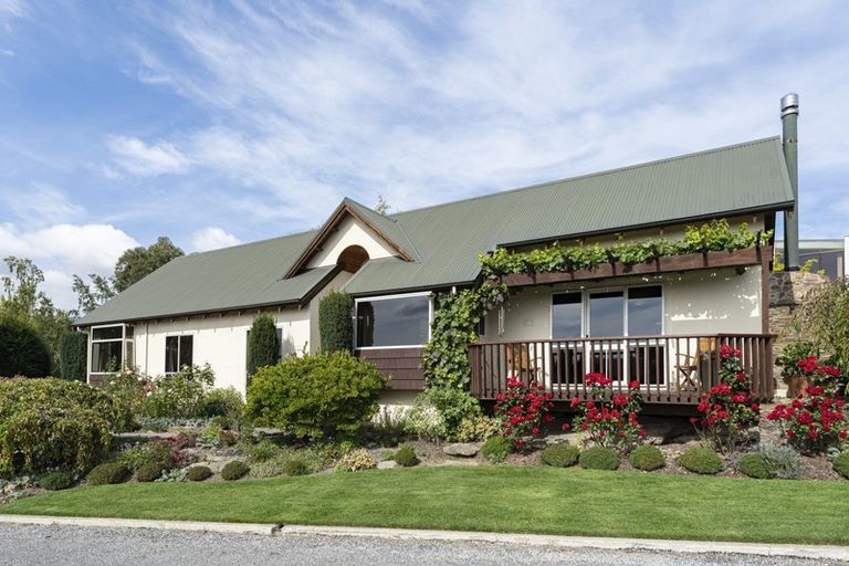 Photo of property in 31 Kamaka Crescent, Bridge Hill, Alexandra, 9320