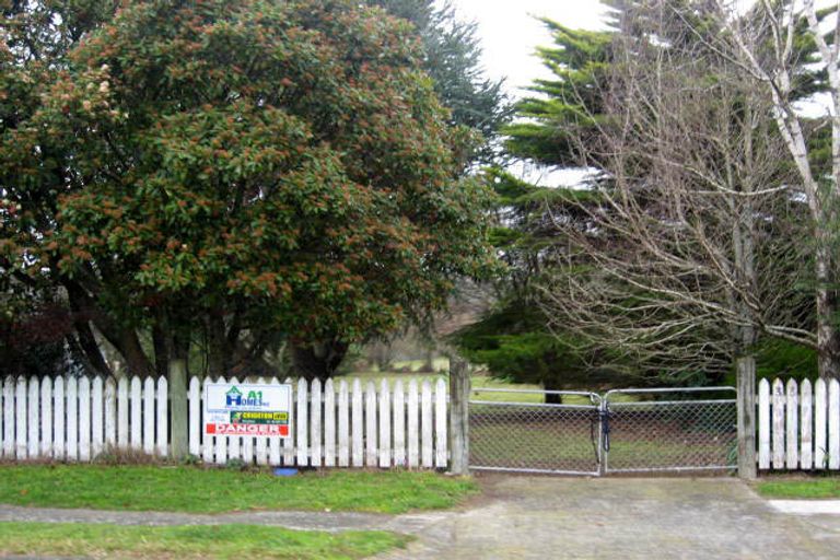 Photo of property in 33 Philip Street, Carterton, 5713