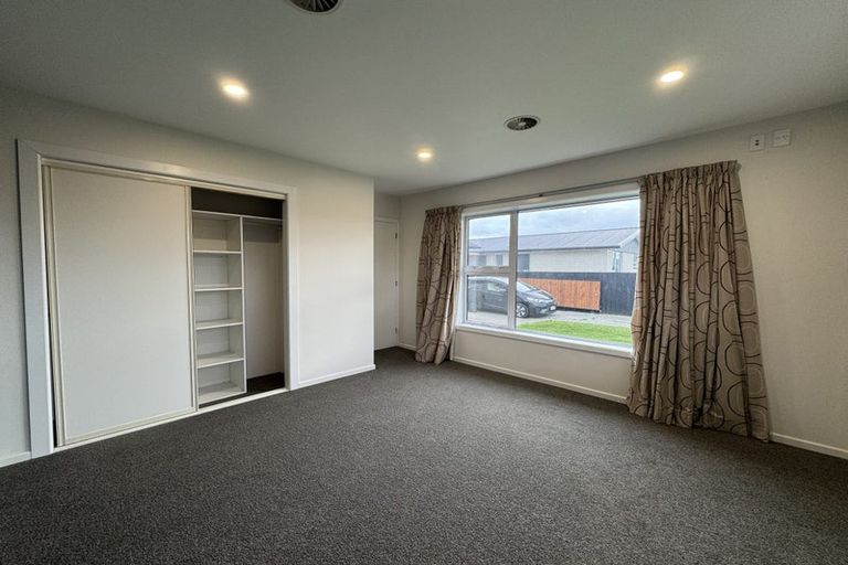 Photo of property in 11 Whelan Place, Hei Hei, Christchurch, 8042
