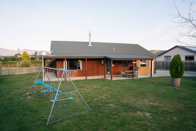Photo of property in 24 Frye Crescent, Albert Town, Wanaka, 9305