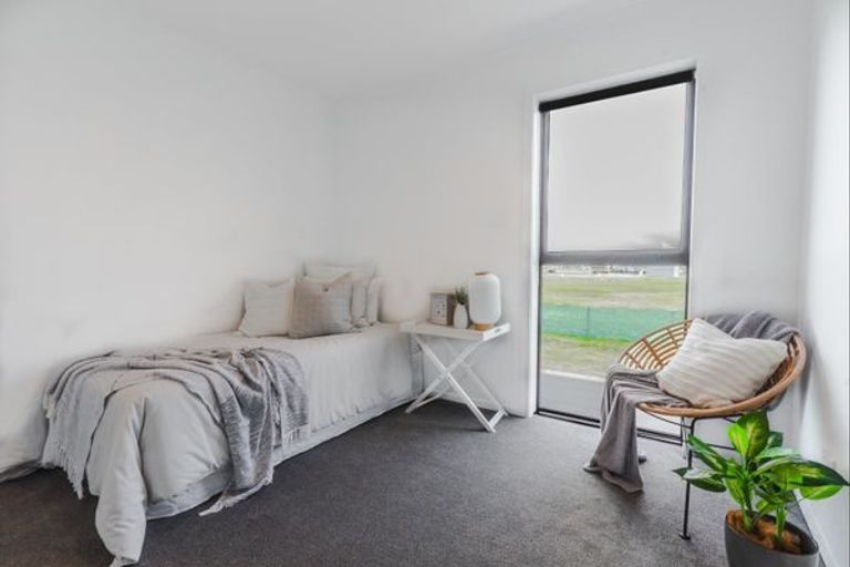 Photo of property in 20 Atutahi Lane, Papamoa, 3118