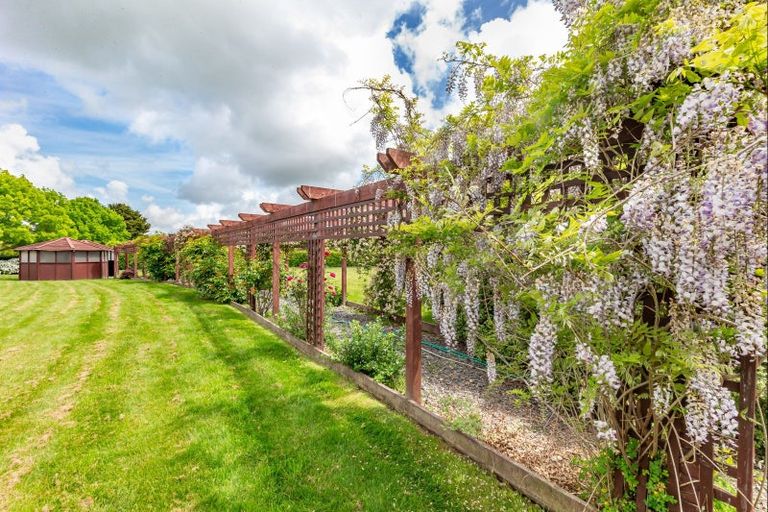 Photo of property in 2 Ivy Lane, Ohau, Levin, 5570