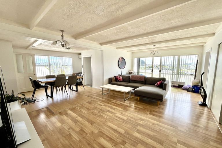 Photo of property in 11 Watea Road, Torbay, Auckland, 0630