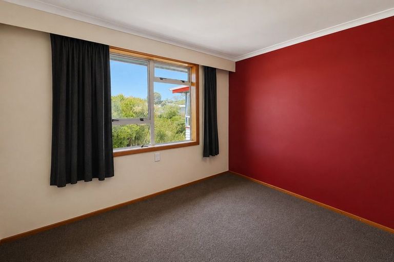 Photo of property in 6 Whakawhiti Street, Marfell, New Plymouth, 4310