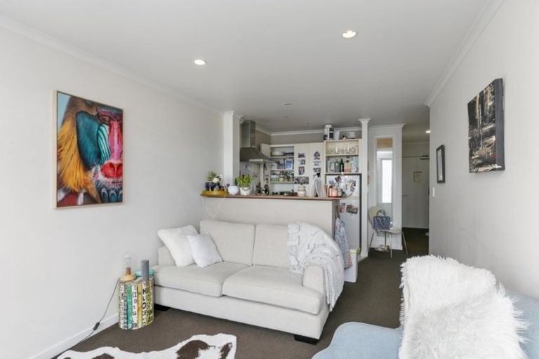 Photo of property in Terrace Heights Apartments, 12d/163 The Terrace, Wellington Central, Wellington, 6011