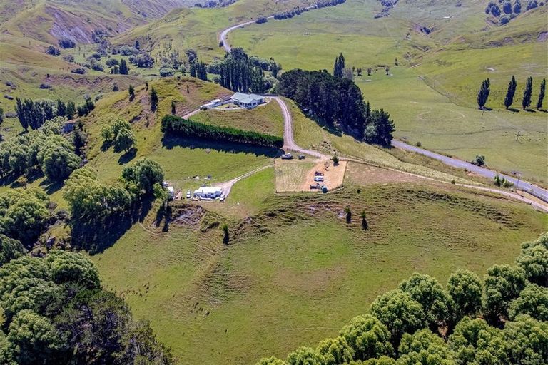 Photo of property in 3254 Pourerere Road, Pourerere, Waipawa, 4271