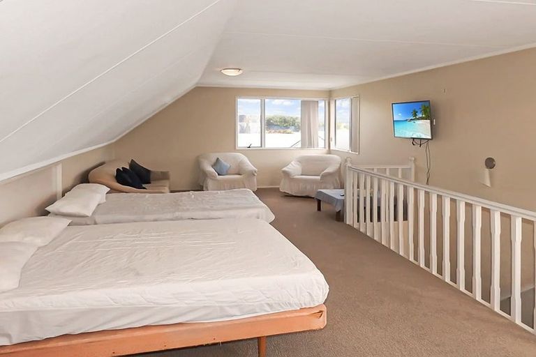 Photo of property in 9 Koputara Road, Himatangi Beach, Foxton, 4891