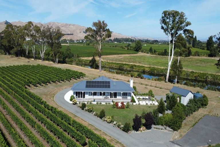 Photo of property in 29 Hardings Road, Riverlands, Blenheim, 7274