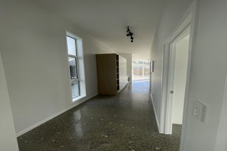 Photo of property in 21a Garton Drive, Massey, Auckland, 0614