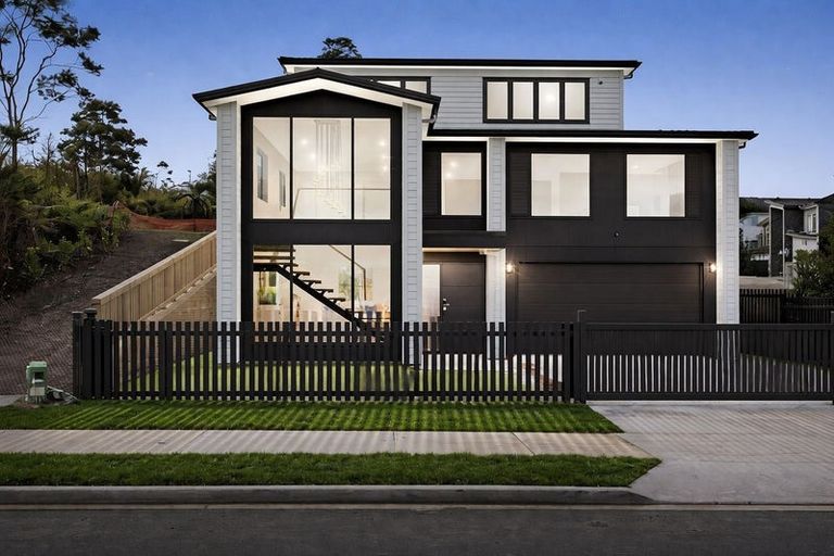 Photo of property in 9 Brickworks Bay Road, Hobsonville, Auckland, 0618