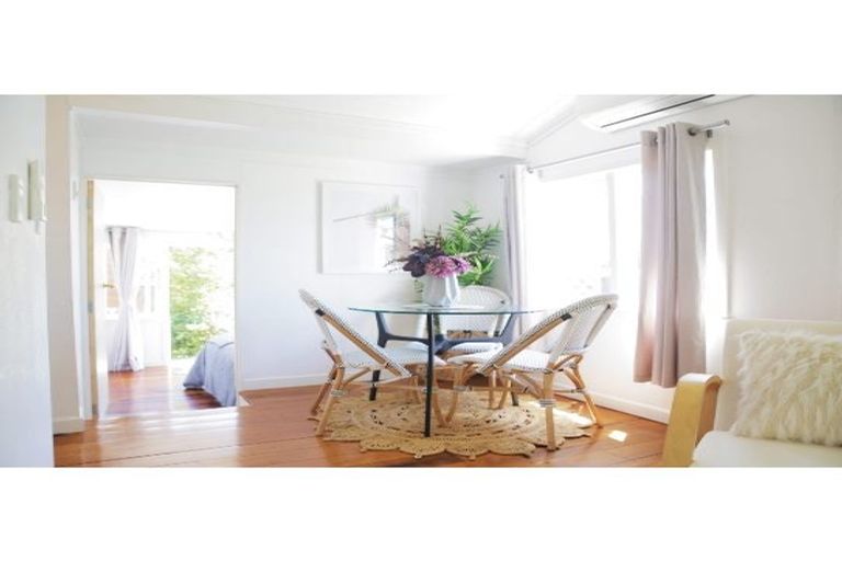 Photo of property in 1/89 Glengarry Road, Glen Eden, Auckland, 0602