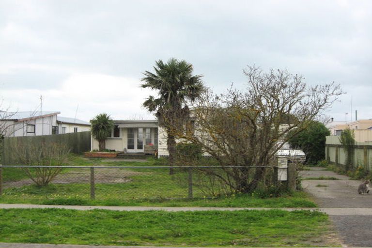 Photo of property in 37 Shrimpton Road, Haumoana, 4102