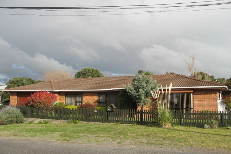 Photo of property in 25a Kaka Road, Raumati Beach, Paraparaumu, 5032