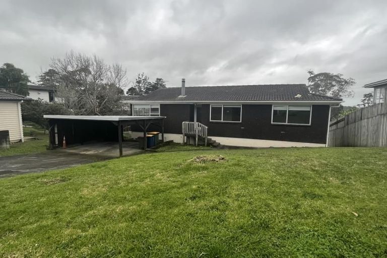 Photo of property in 4 Kilcar Place, Massey, Auckland, 0614