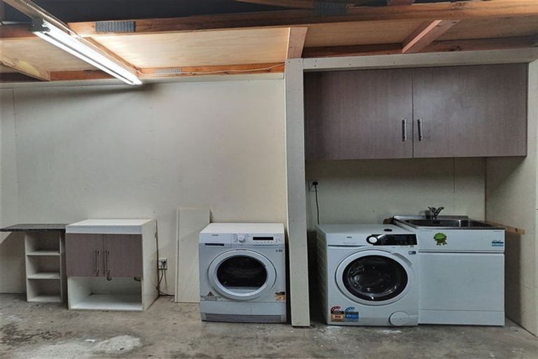 Photo of property in 21 Scotston Avenue, St Albans, Christchurch, 8052