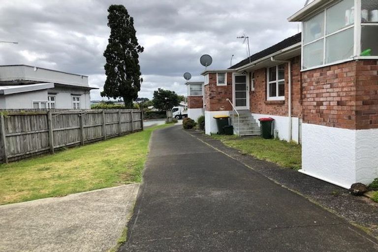 Photo of property in 2/28 Esmonde Road, Takapuna, Auckland, 0622