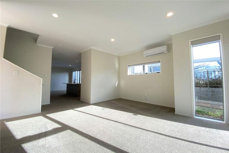 Photo of property in 45 Buckley Avenue, Hobsonville, Auckland, 0616