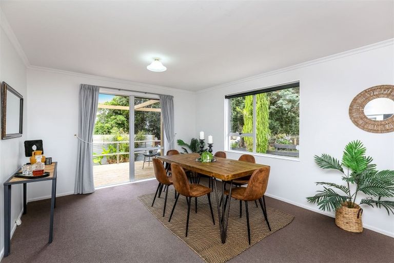 Photo of property in 4 Villa Place, Bell Block, New Plymouth, 4312