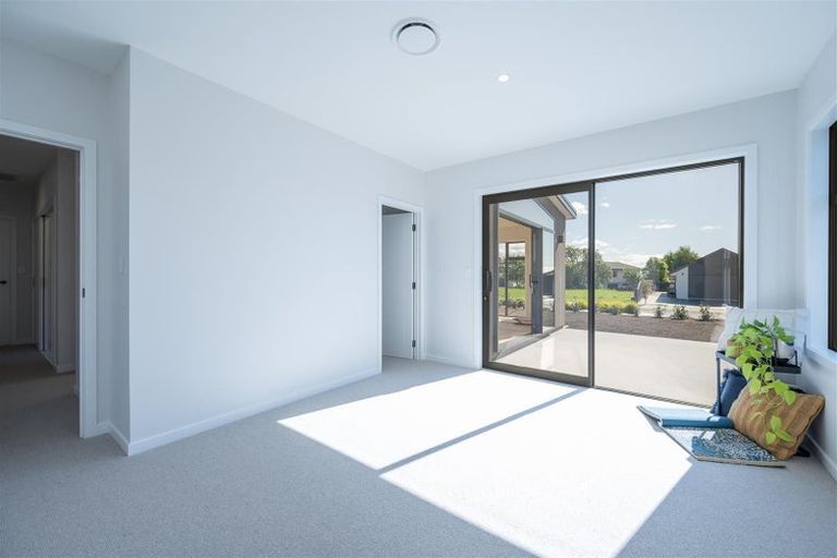 Photo of property in 38 Greenway Crescent, Hope, Richmond, 7020