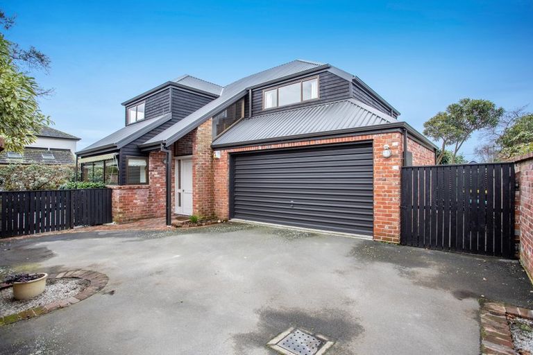 Photo of property in 1/28 Thornycroft Street, Fendalton, Christchurch, 8052