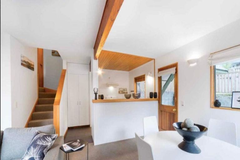 Photo of property in 246a Fernhill Road, Sunshine Bay, Queenstown, 9300