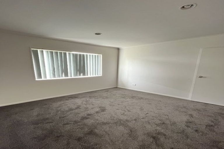 Photo of property in 11 Ettrick Lane, Papakura, 2110