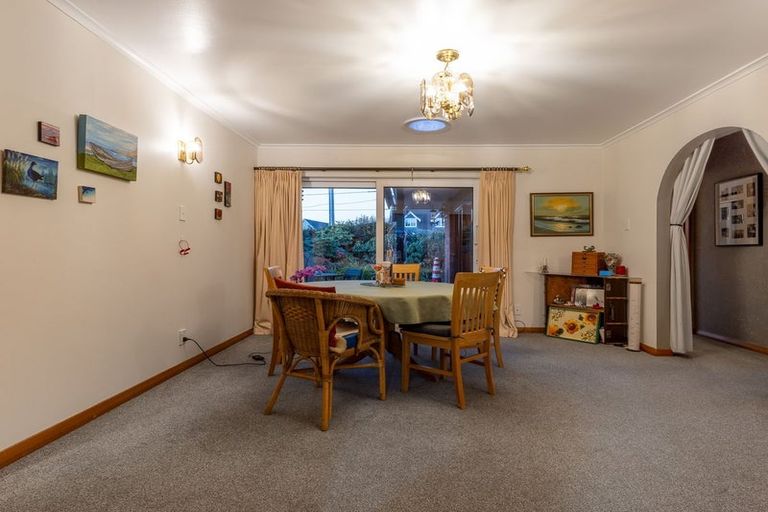 Photo of property in 2 Byrd Street, Levin, 5510