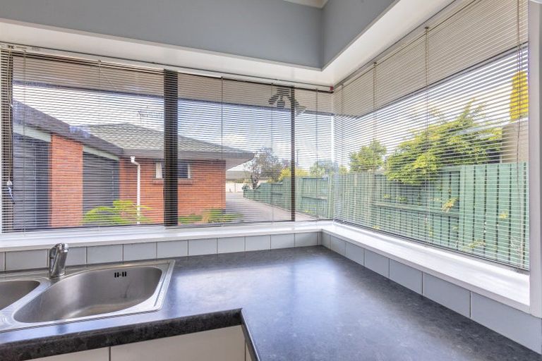 Photo of property in 82b Church Road, Taradale, Napier, 4112
