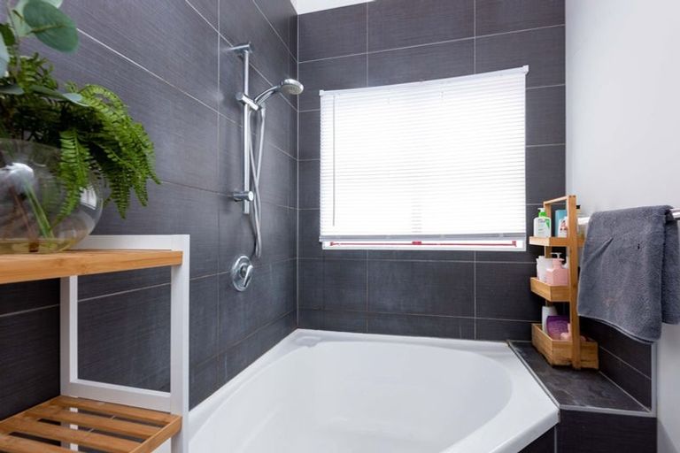 Photo of property in 48 Taumatawiwi Street, Opononi, Kaikohe, 0473